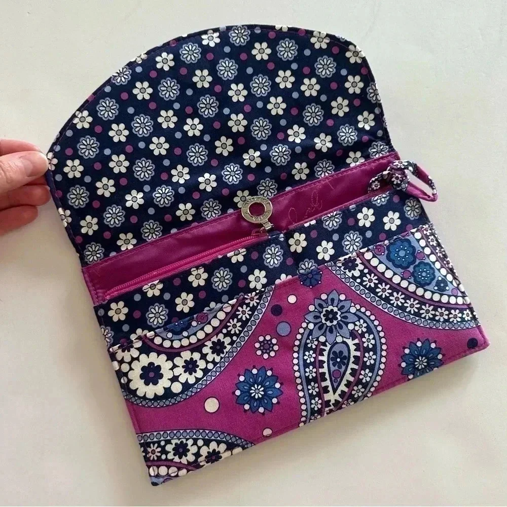 Vera Bradley Boysenberry Travel‎ Envelope Purple Floral Paisley Colorful - Picture 2 of 9